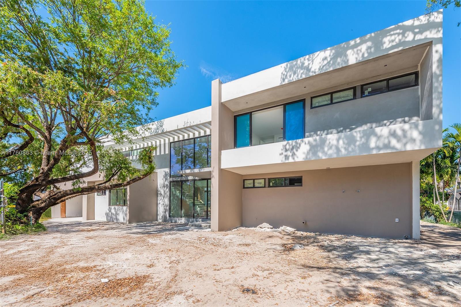 Property Photo:  5921 SW 84th St  FL 33143 