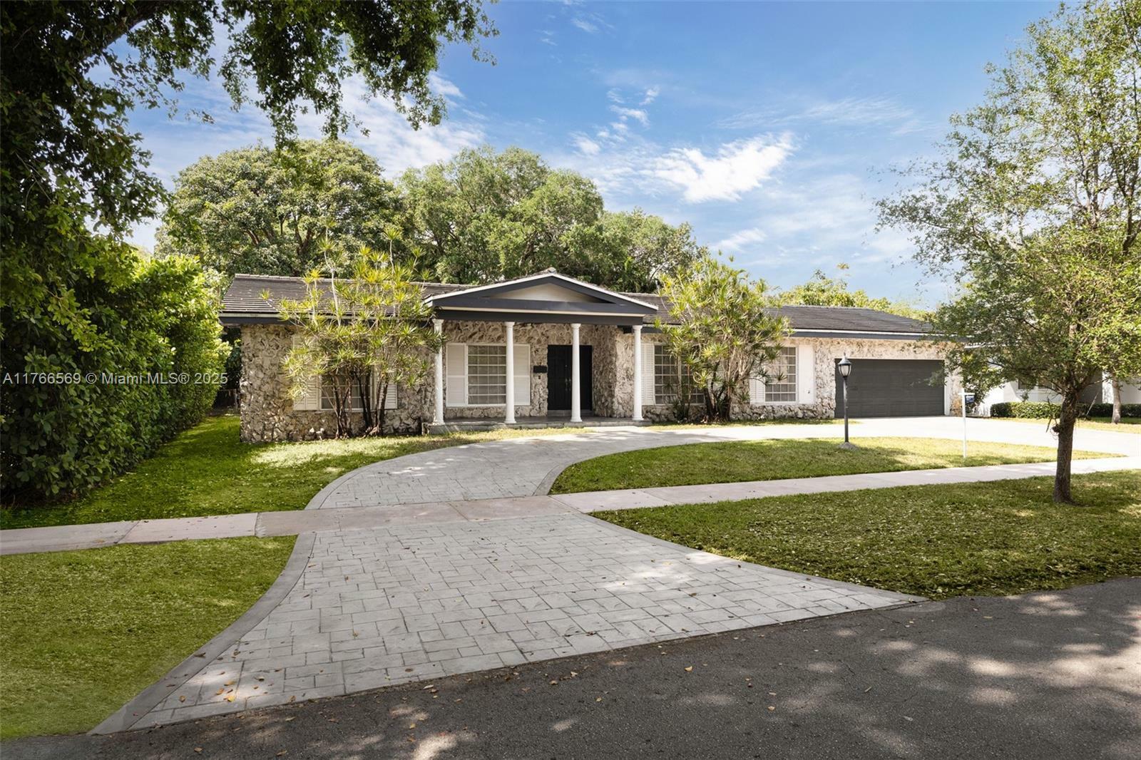5530 Sardinia St  Coral Gables FL 33146 photo
