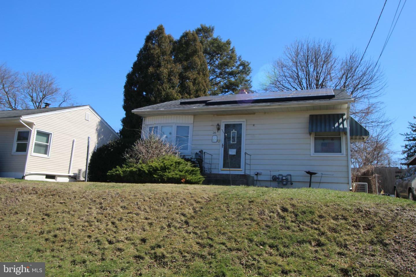 26 Downing Road  Trenton NJ 08628 photo
