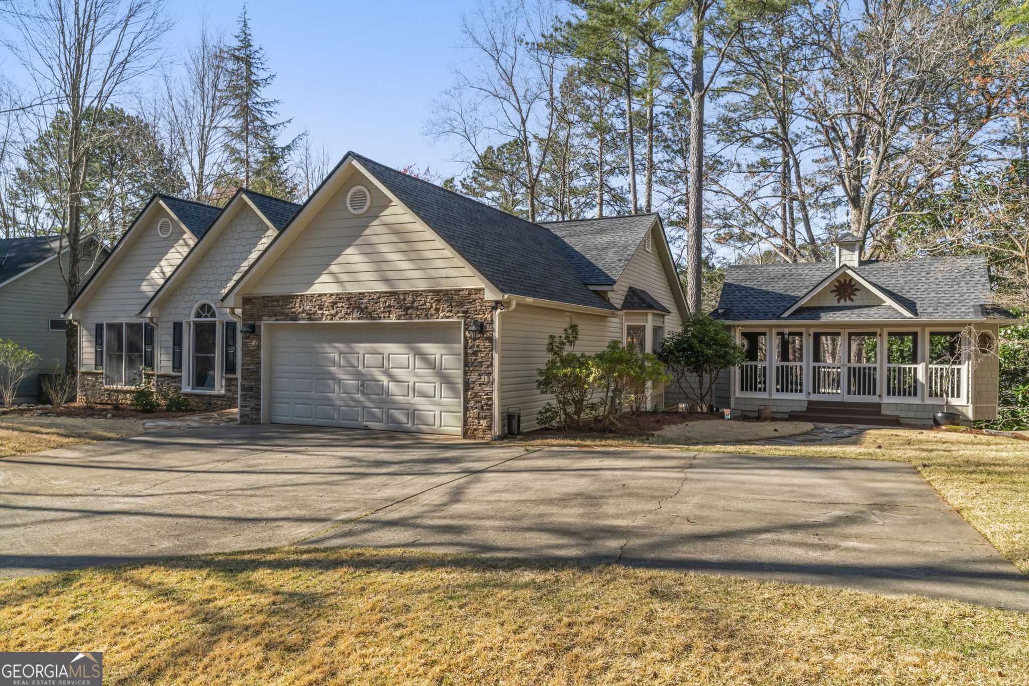 Property Photo: 102 Smohalla Court GA 30183