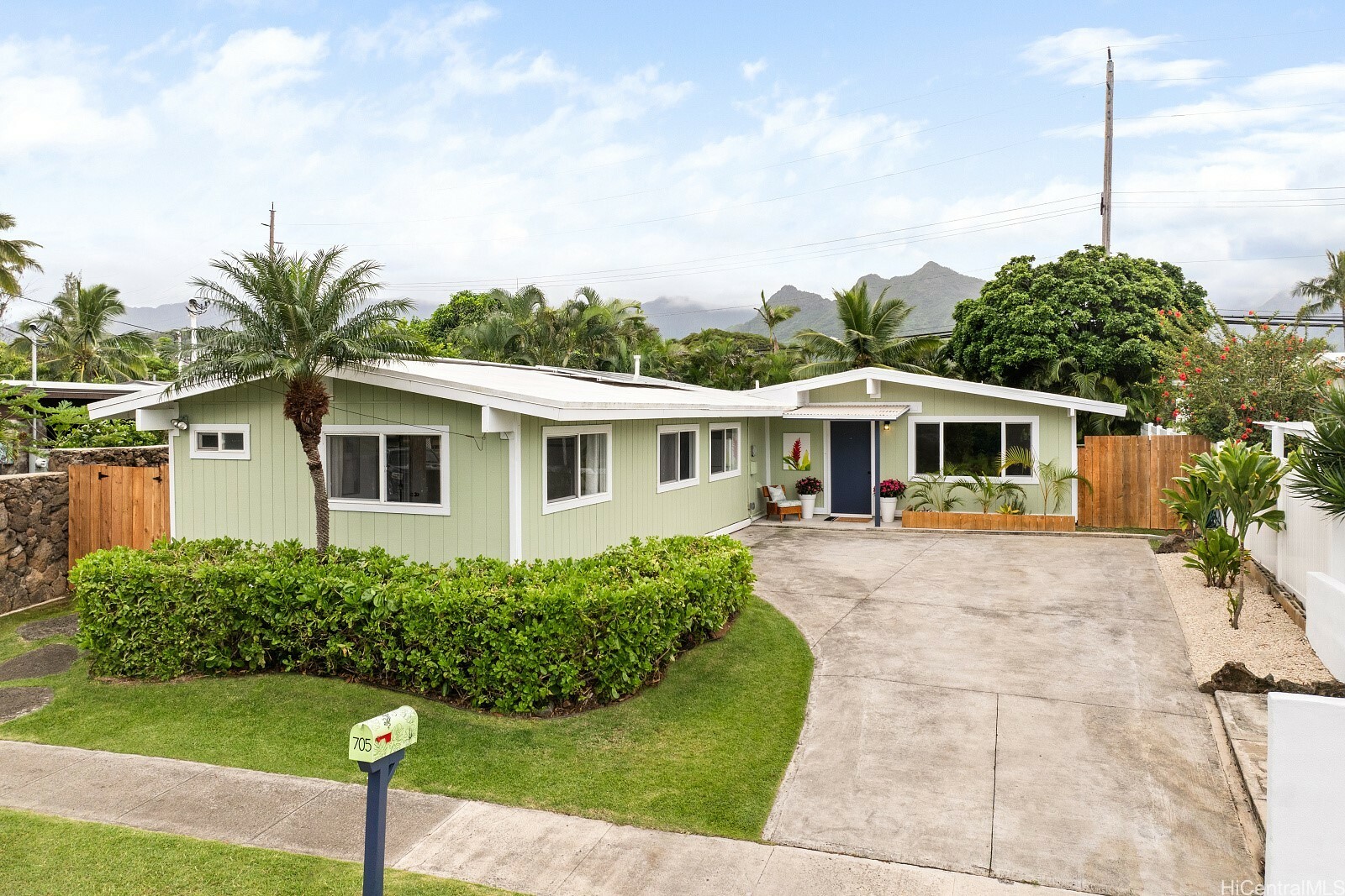 Property Photo: 705 Paopua Loop HI 96734