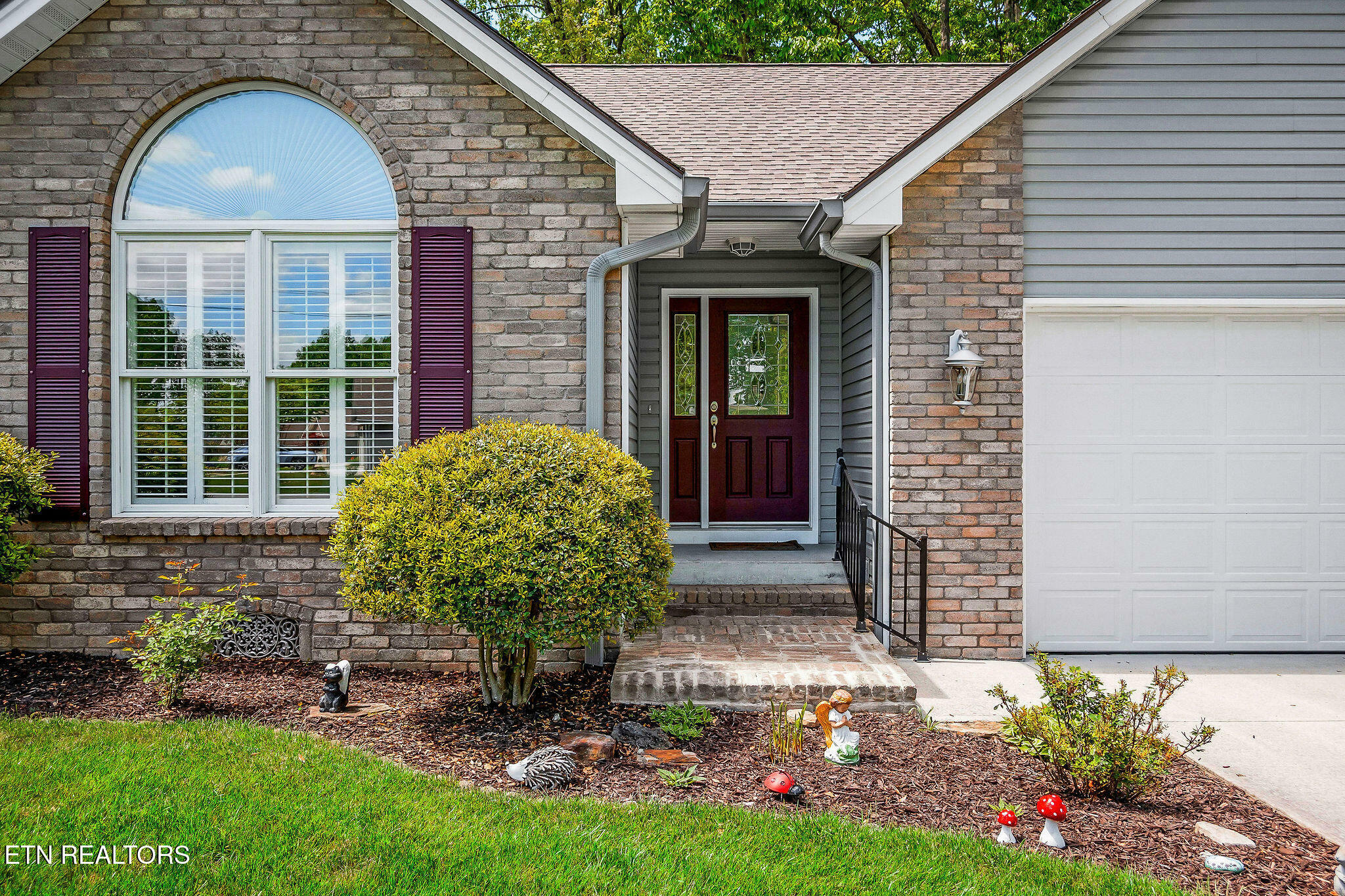 Property Photo: 11 Berkshire Court TN 38558