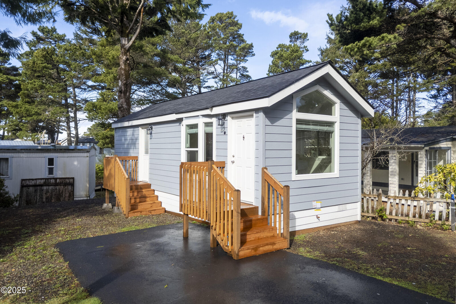 Property Photo:  4875 N Hwy 101 66  OR 97341 