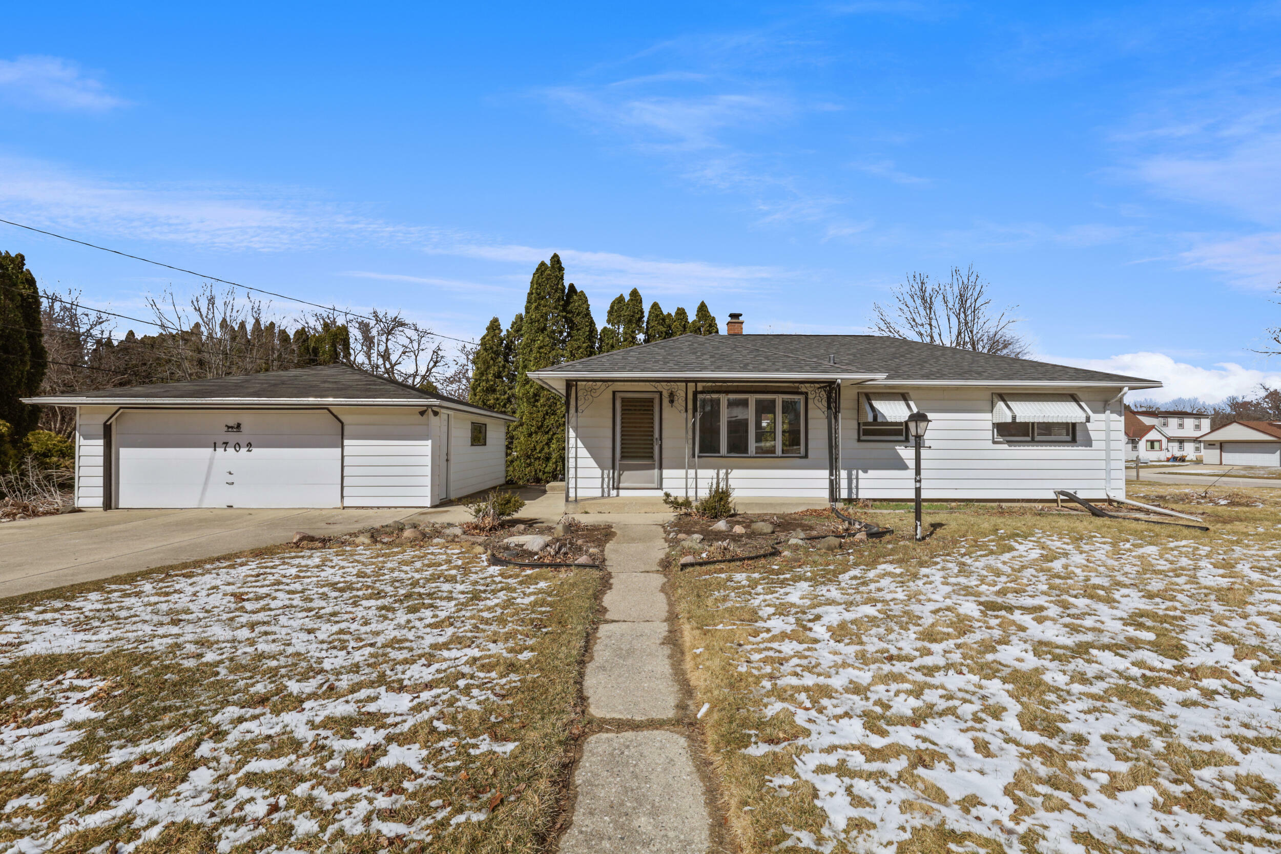 1702 Marion Ave  South Milwaukee WI 53172 photo