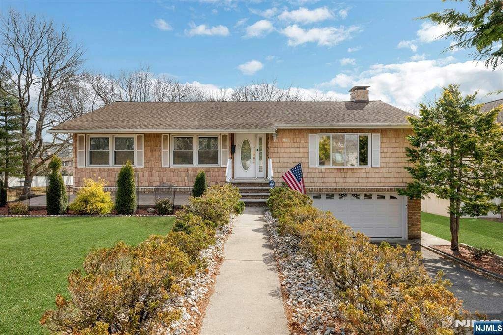 Property Photo: 29 Parkhurst Place NJ 07044