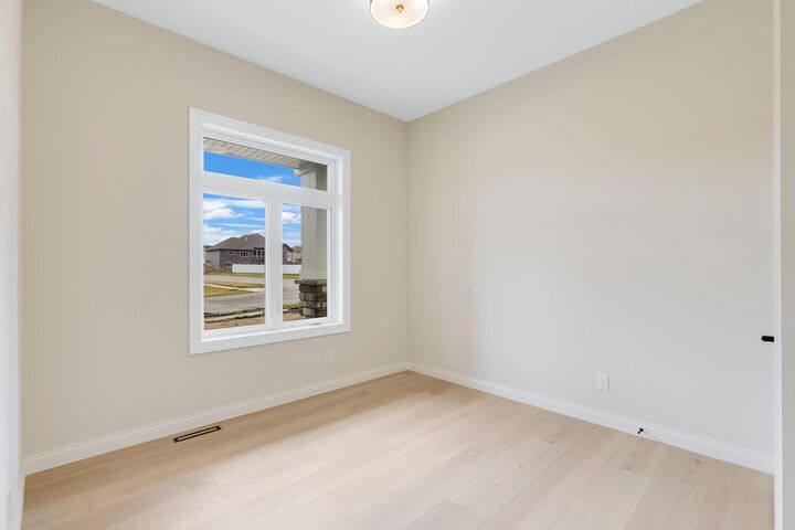 Property Photo: 4939 Parkside Circle MN 55123