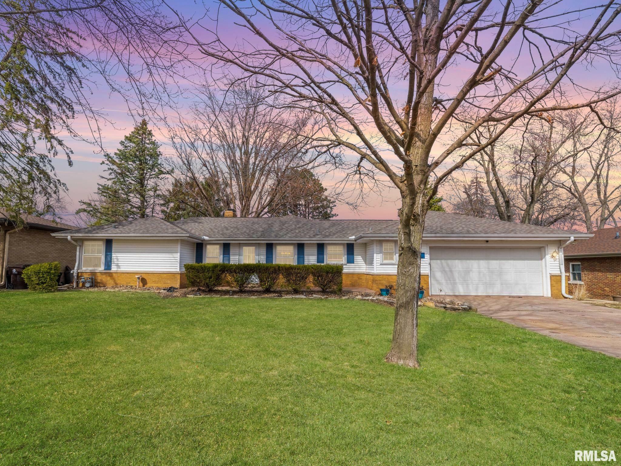 Property Photo: 209 W Northland Avenue IL 61614