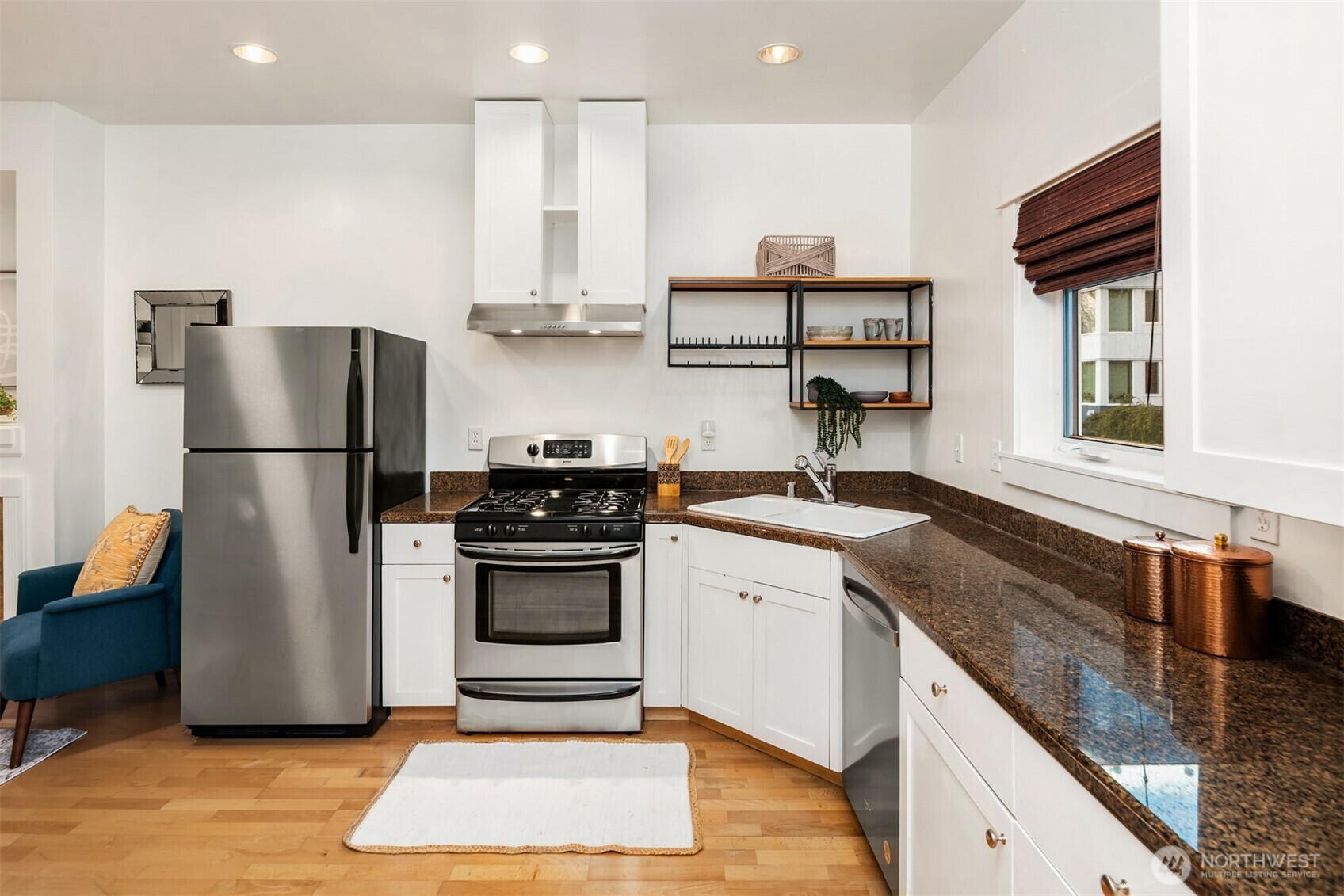 Property Photo: 2015 S Main Street B WA 98144