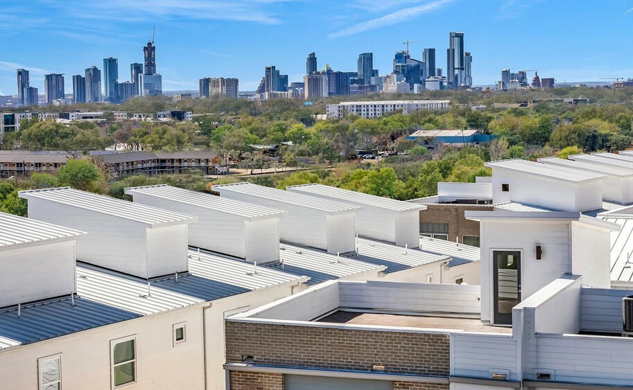 2805 McCurdy Street 10  Austin TX 78723 photo
