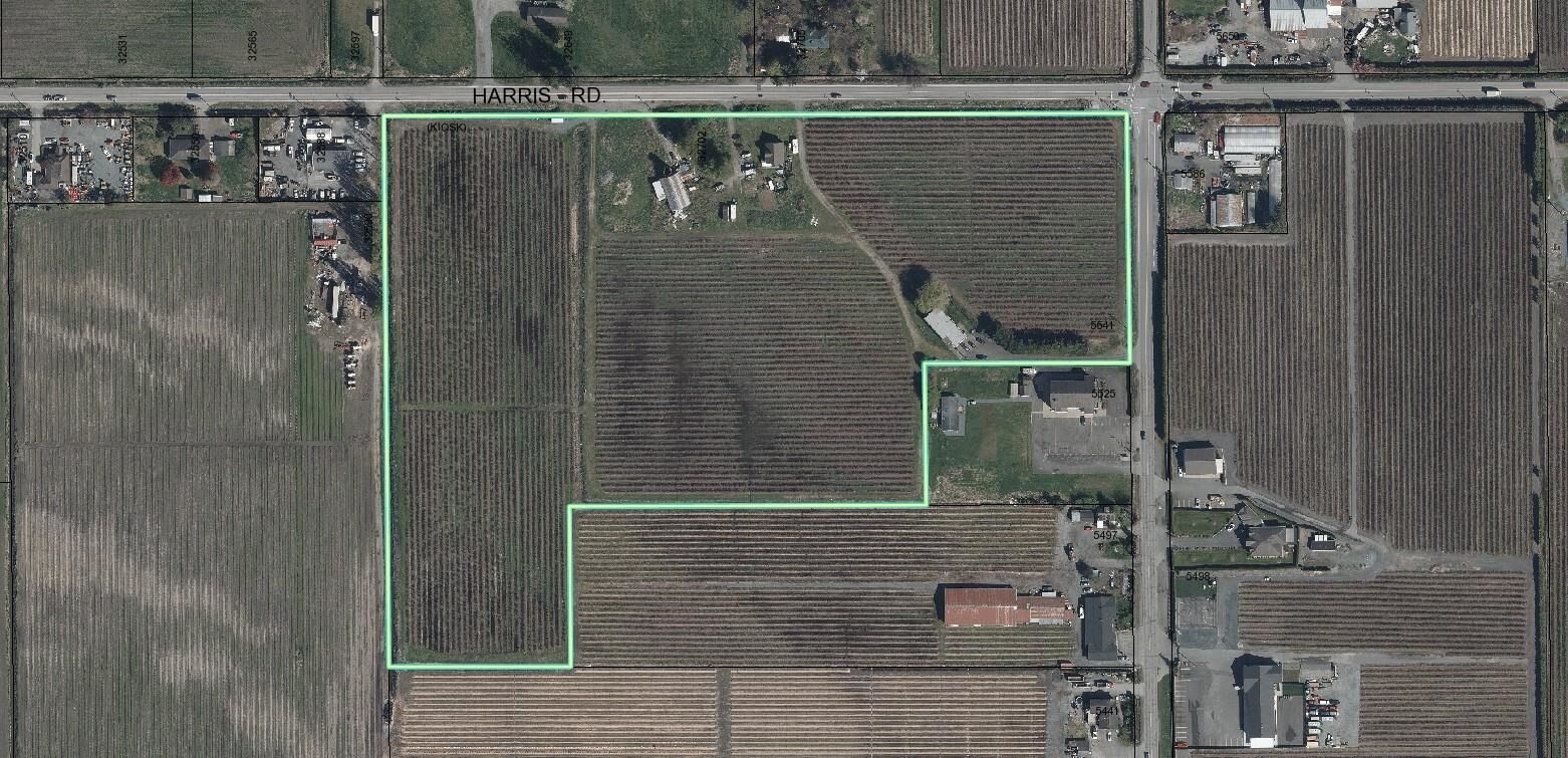 Property Photo:  32702 Harris Road  BC V4X 1W1 