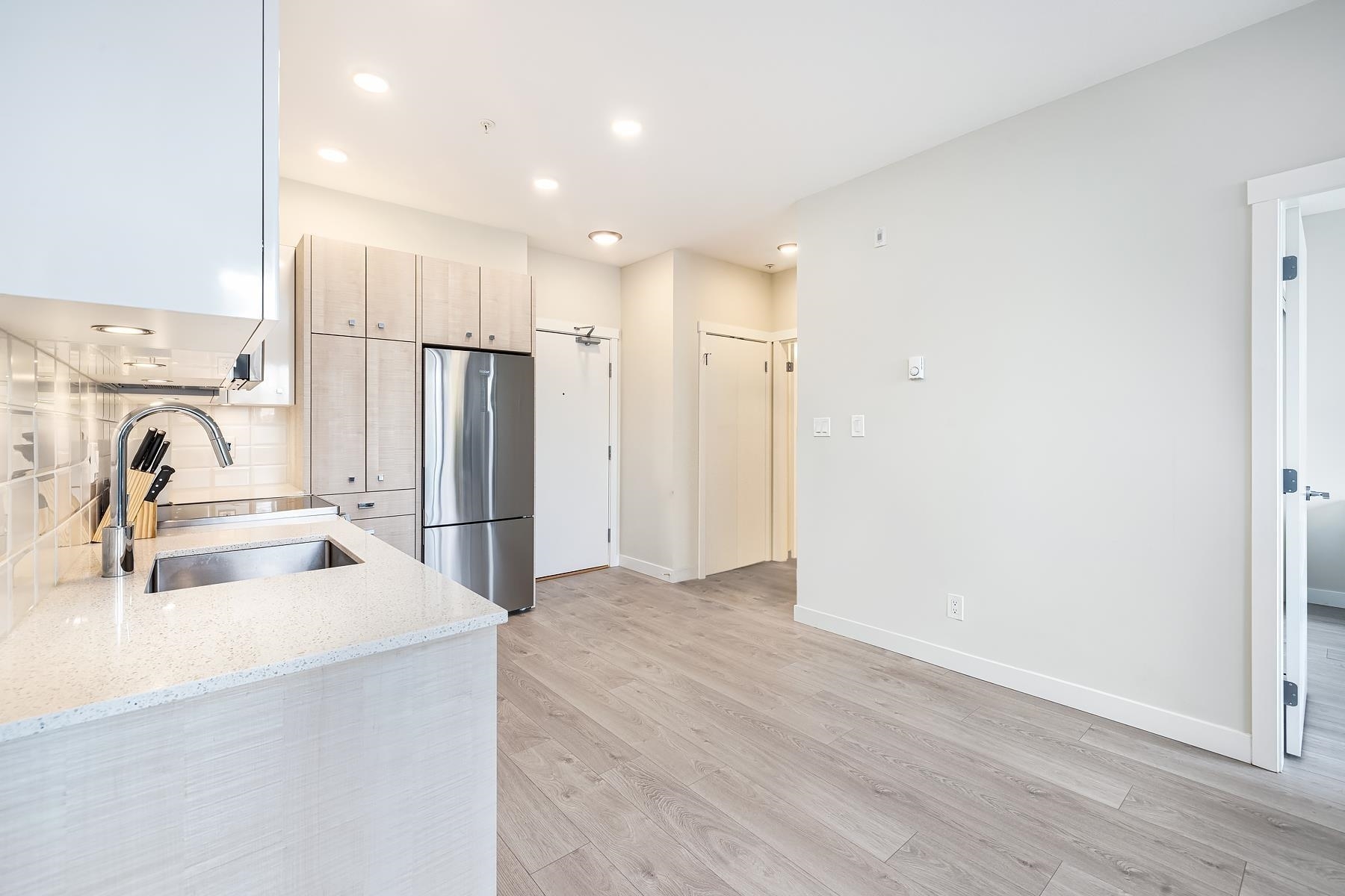 Photo de la propriété: 10838 Whalley Boulevard 114 BC V3R 0G8