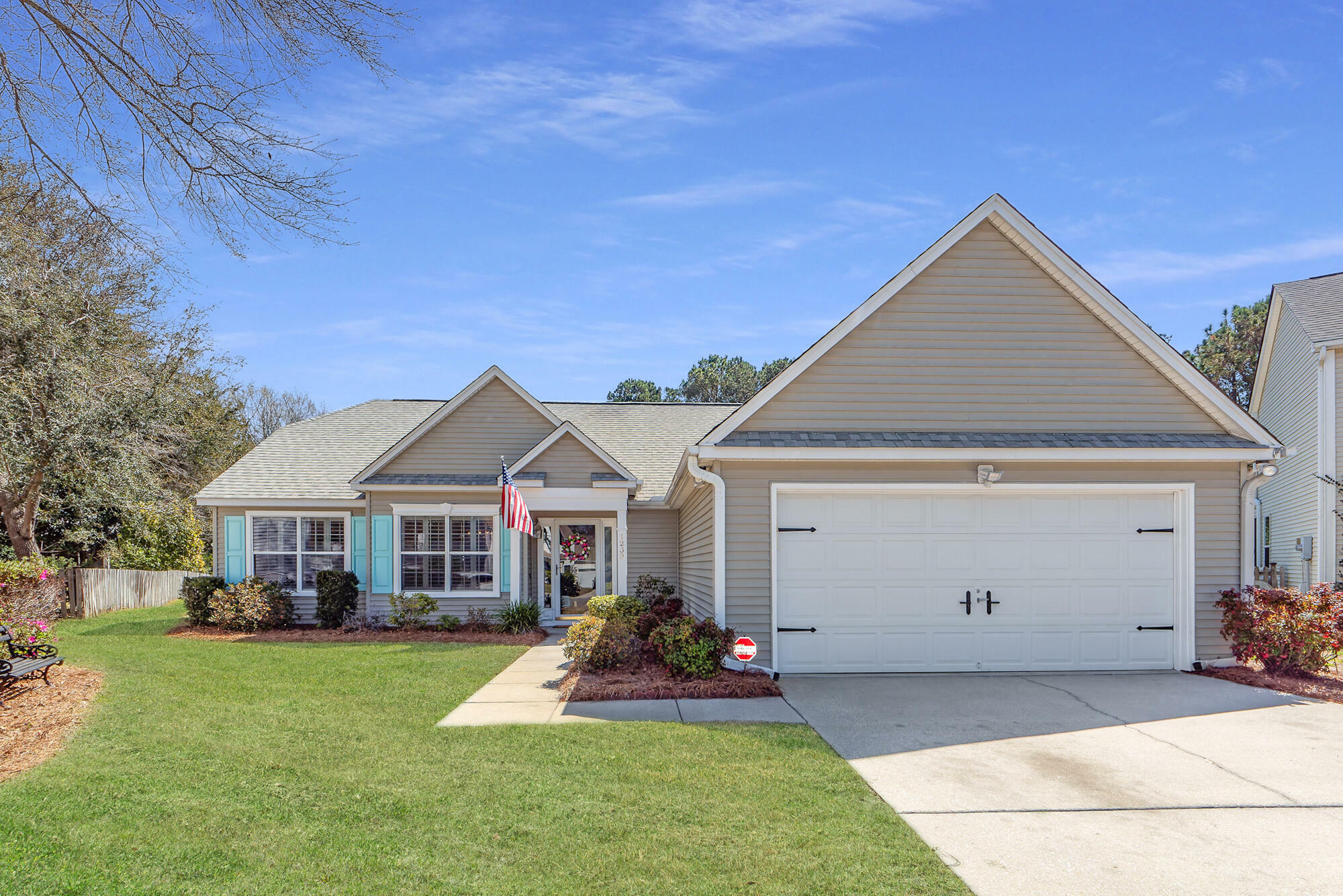 Property Photo: 1233 Bridgeport Drive SC 29466
