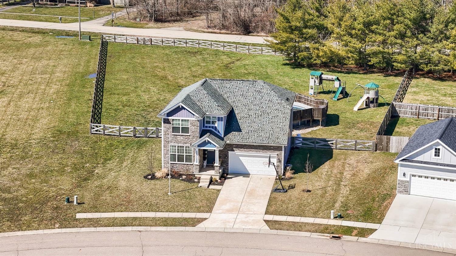 Property Photo: 5477 Wellesley Trail OH 45068