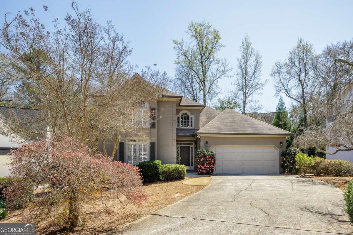 Property Photo: 135 Belmont Trace GA 30328
