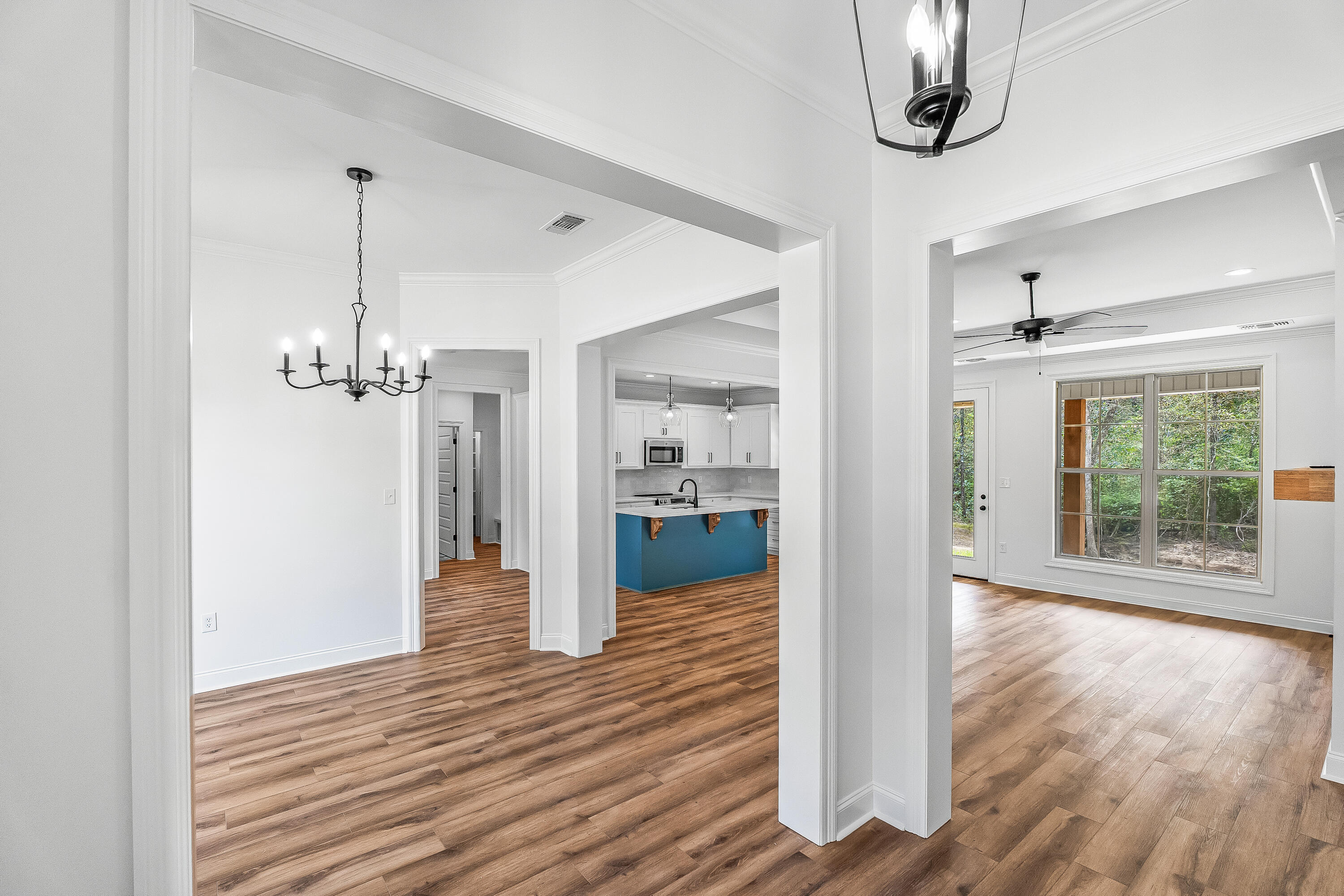 Property Photo:  39 Everglades  MS 39402 