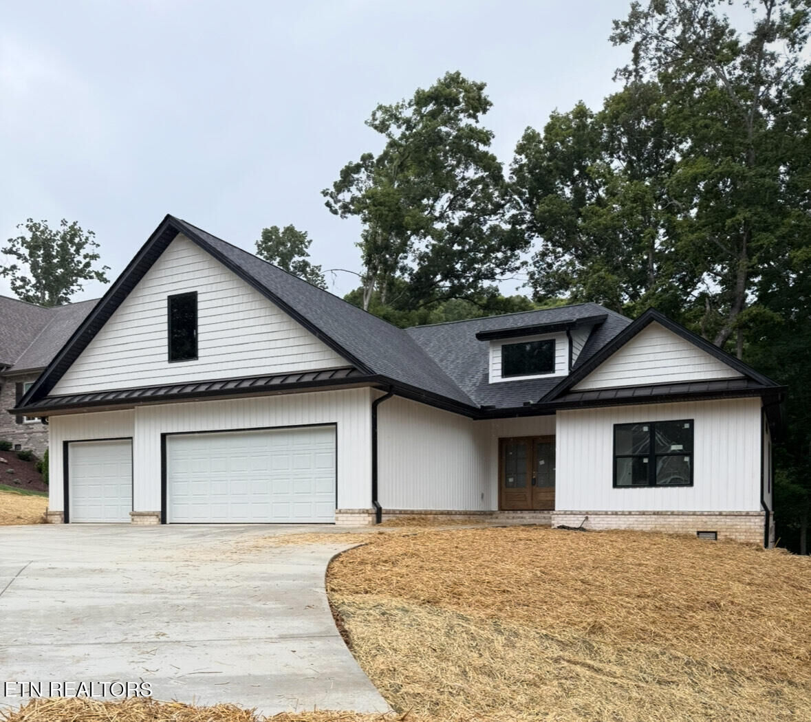 Property Photo:  301 Seminole Trace  TN 37774 