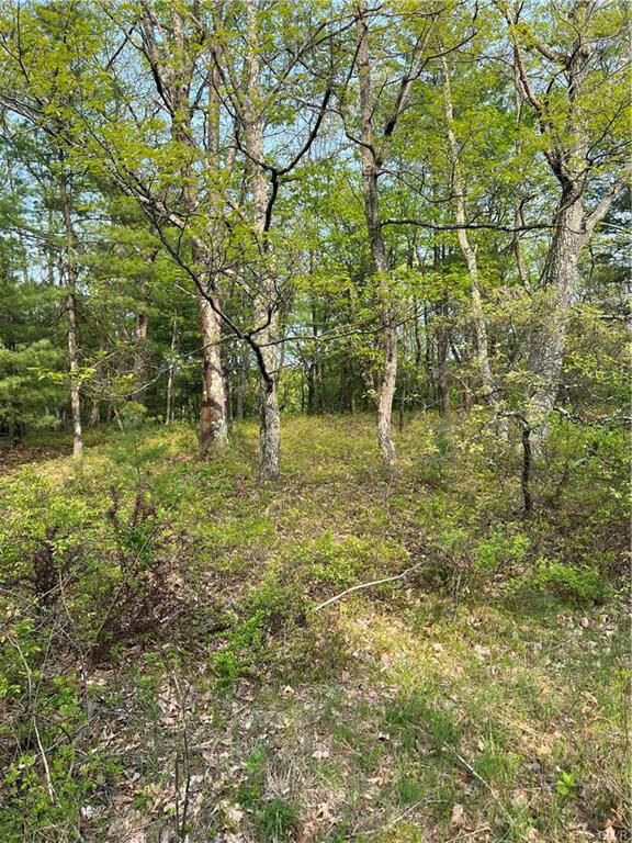 Property Photo: 160 Oakridge Drive 137 PA 18328