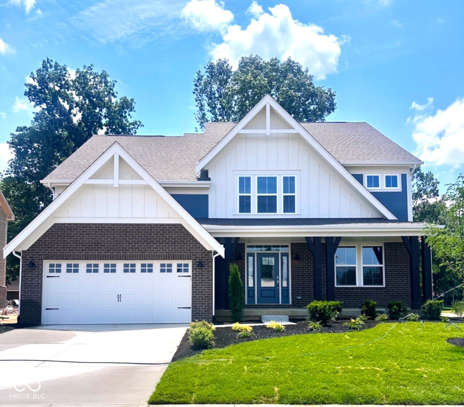 6887 Oakdale Lane  Avon IN 46123 photo