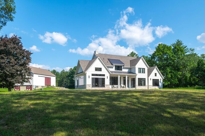 4779 Pine Meadows Ln  Chenequa WI 53029 photo
