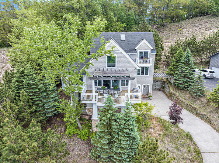 19148 Maiden Lane  Spring Lake MI 49456 photo