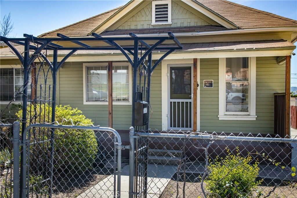 Property Photo: 27471 Main Street CA 92346