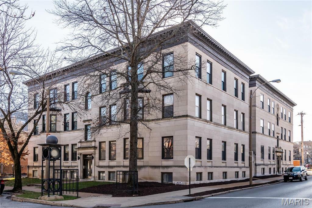Property Photo: 4256 Maryland Avenue Llw MO 63108