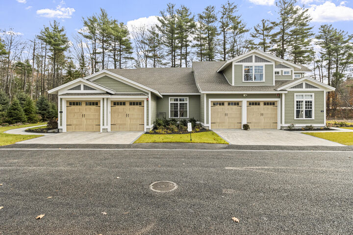 Property Photo:  4 Plover Way 18  ME 04106 