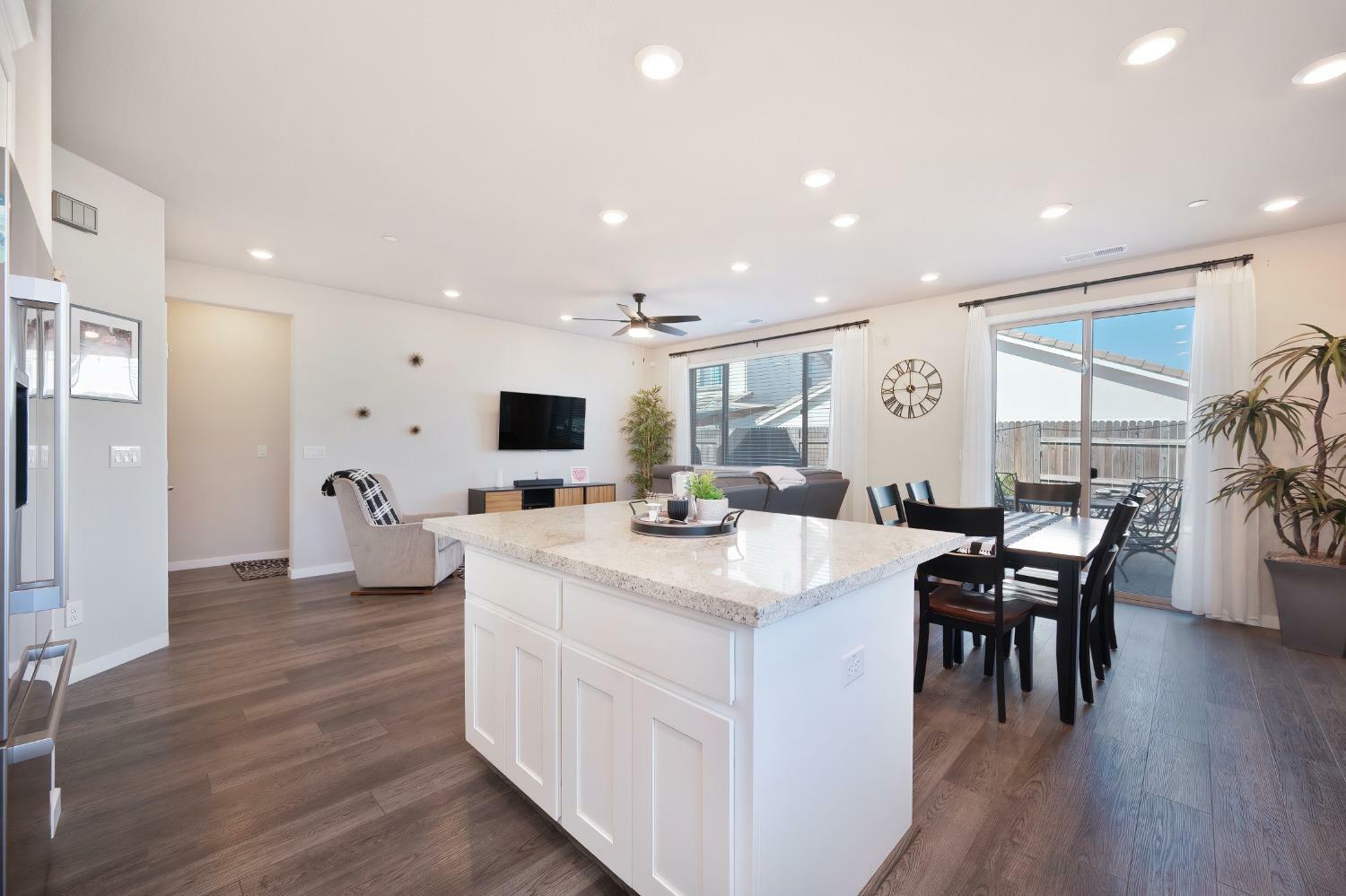 Property Photo: 4104 Gossamer Street CA 95747