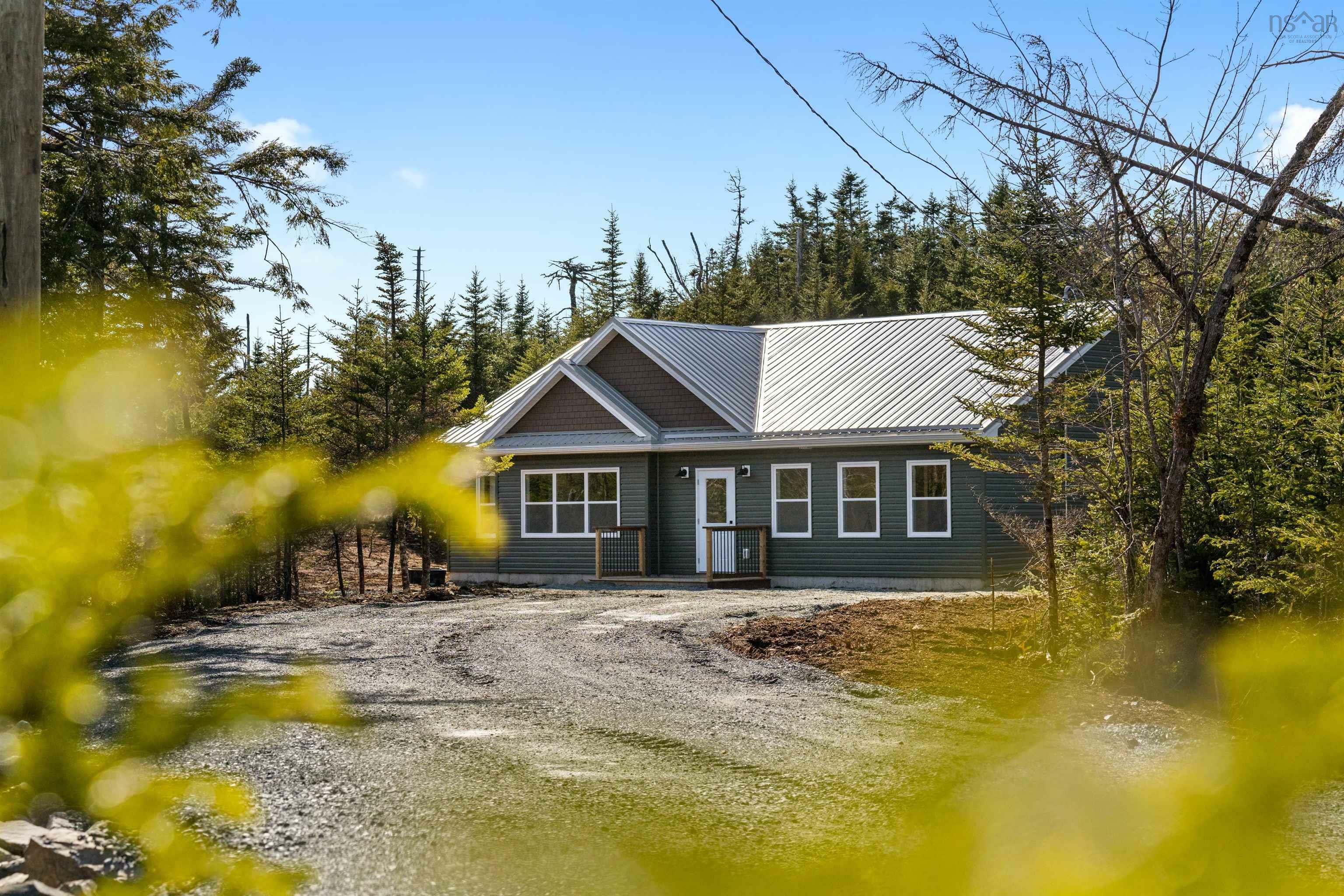 Photo de la propriété: 10588 Highway 7 NS B0J 2L0