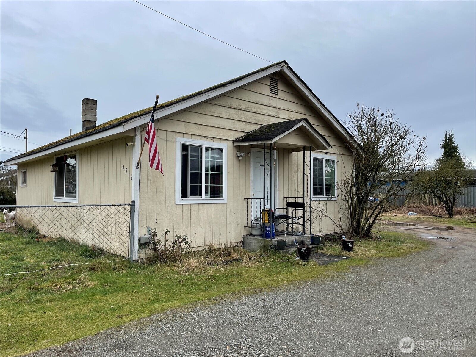 Property Photo:  3516  174th Place NE  WA 98223 