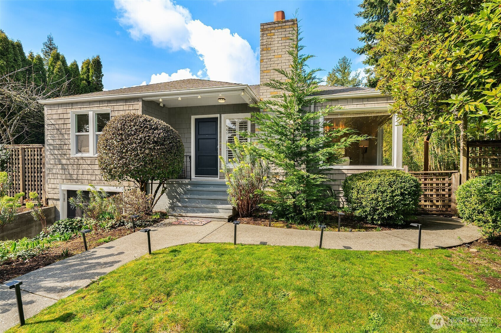 Property Photo: 10315 23rd Avenue NE WA 98125