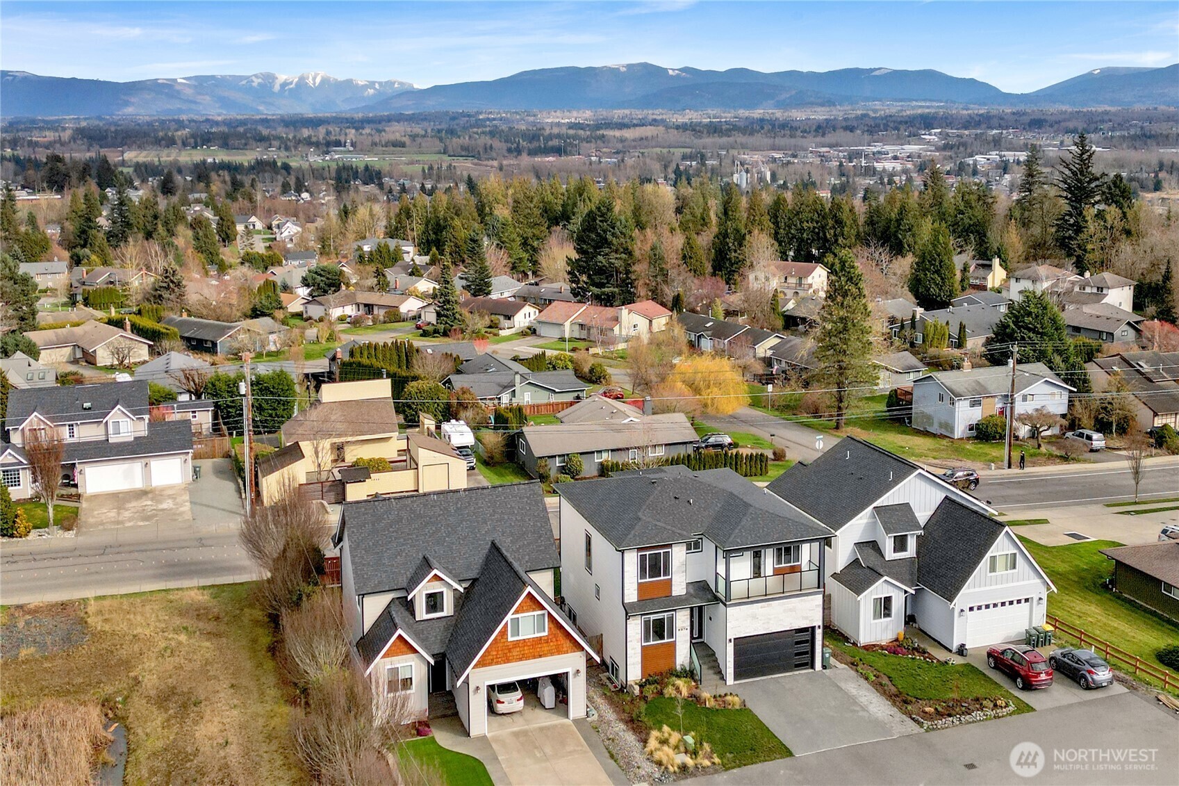Property Photo: 5976 Honeycutt Ct WA 98248