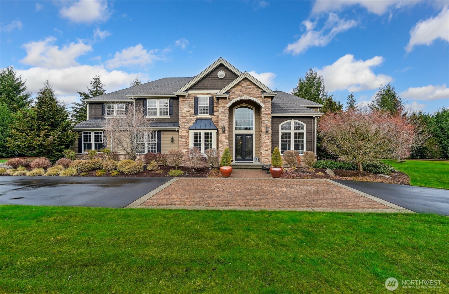 Property Photo: 31040 219th Way SE WA 98010