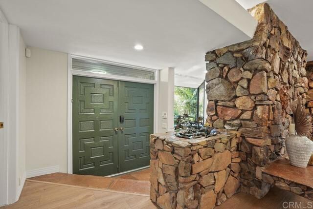 Property Photo:  1520 Via Rancho Parkway  CA 92029 