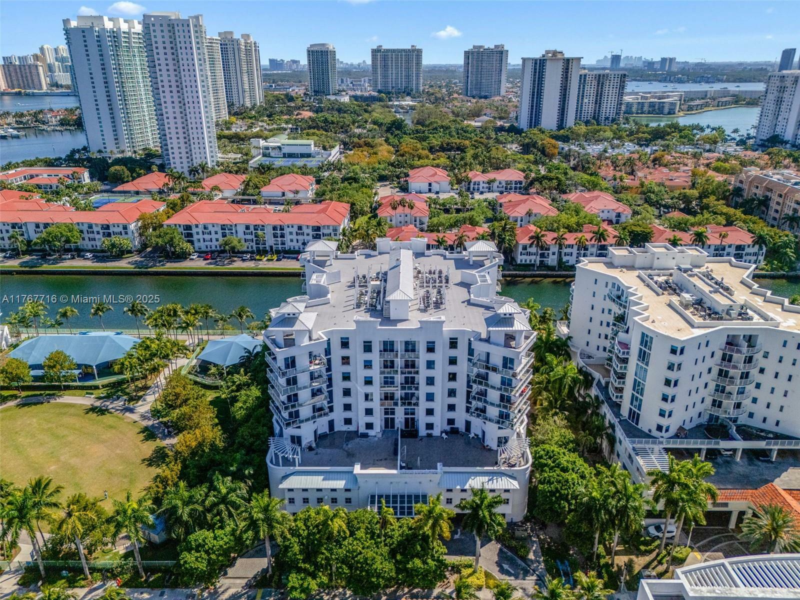 Property Photo: 3030 NE 188th St 409 FL 33180
