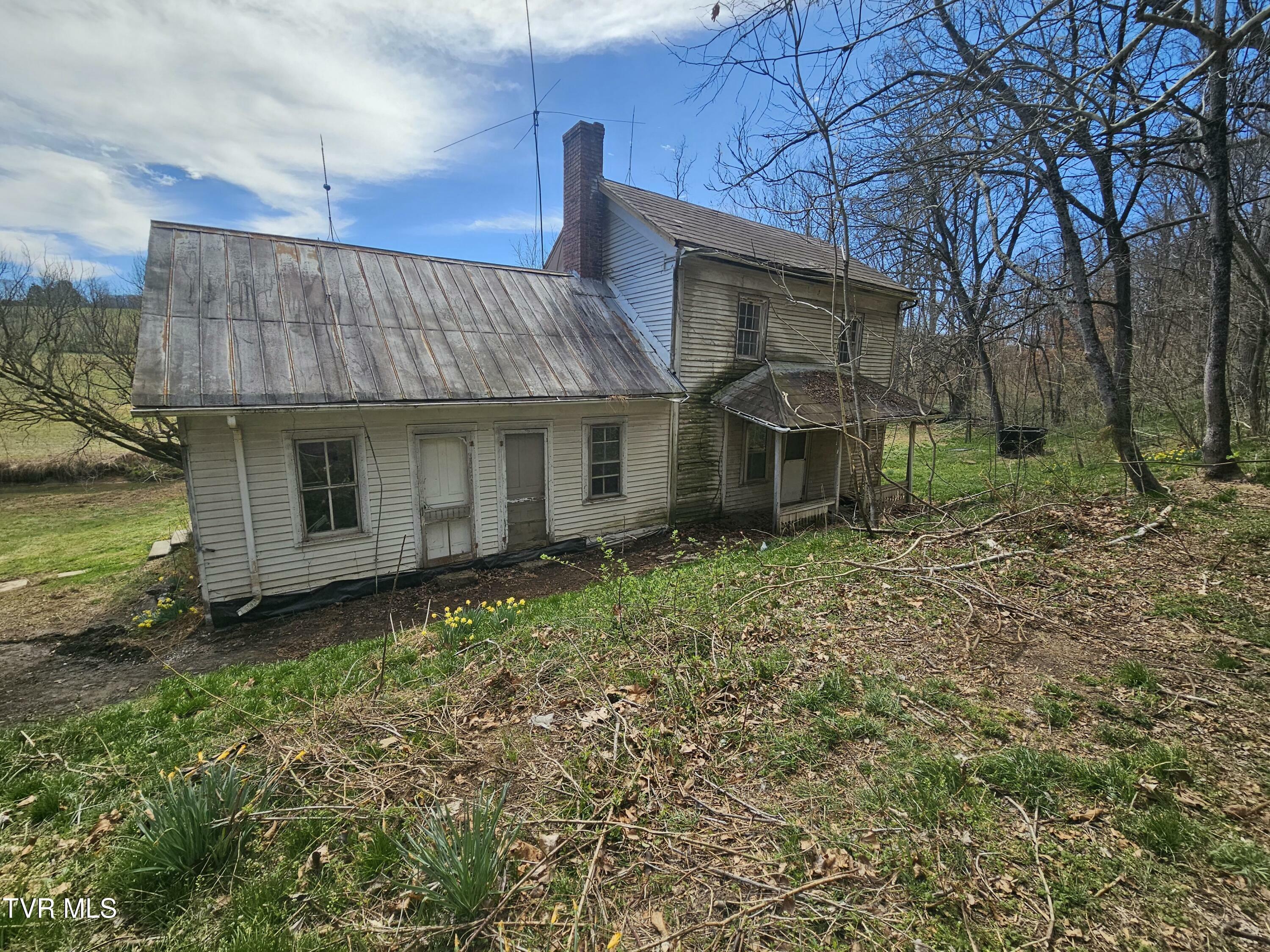 Property Photo: 465 Clear Creek Rd Road TN 37641