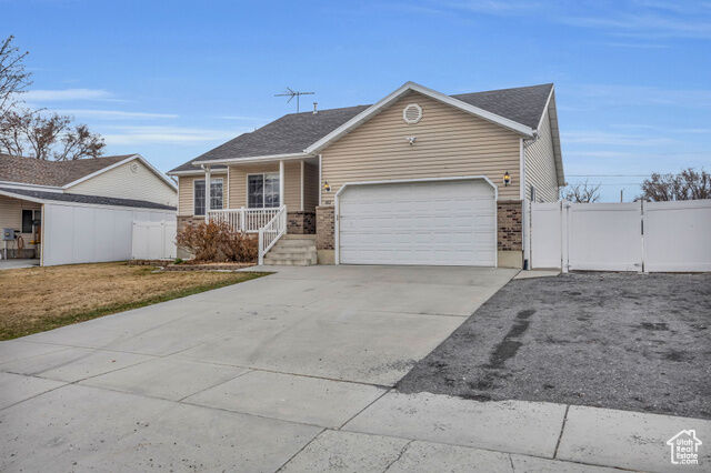 Property Photo: 162 S 500 W UT 84337