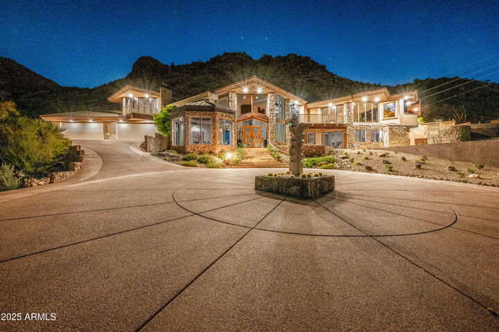 8060 N Mummy Mountain Road  Paradise Valley AZ 85253 photo