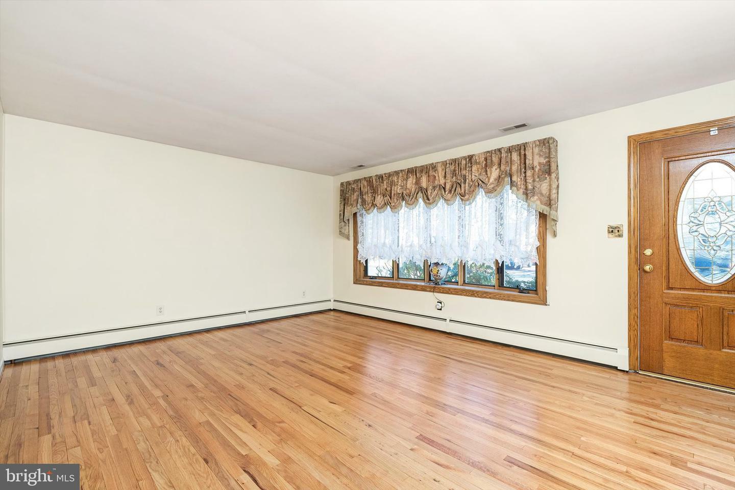Property Photo: 208 E Eighth Street NJ 08518