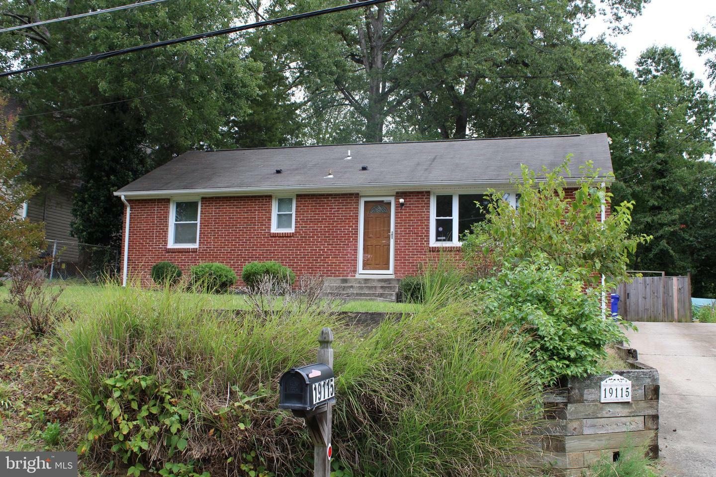 Property Photo:  19115 Wayne Drive  VA 22172 