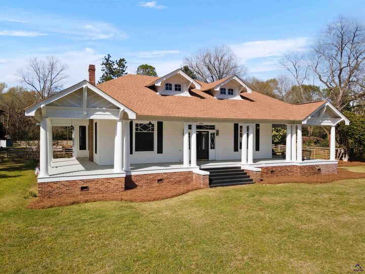 Property Photo: 409 West Main Street GA 31057