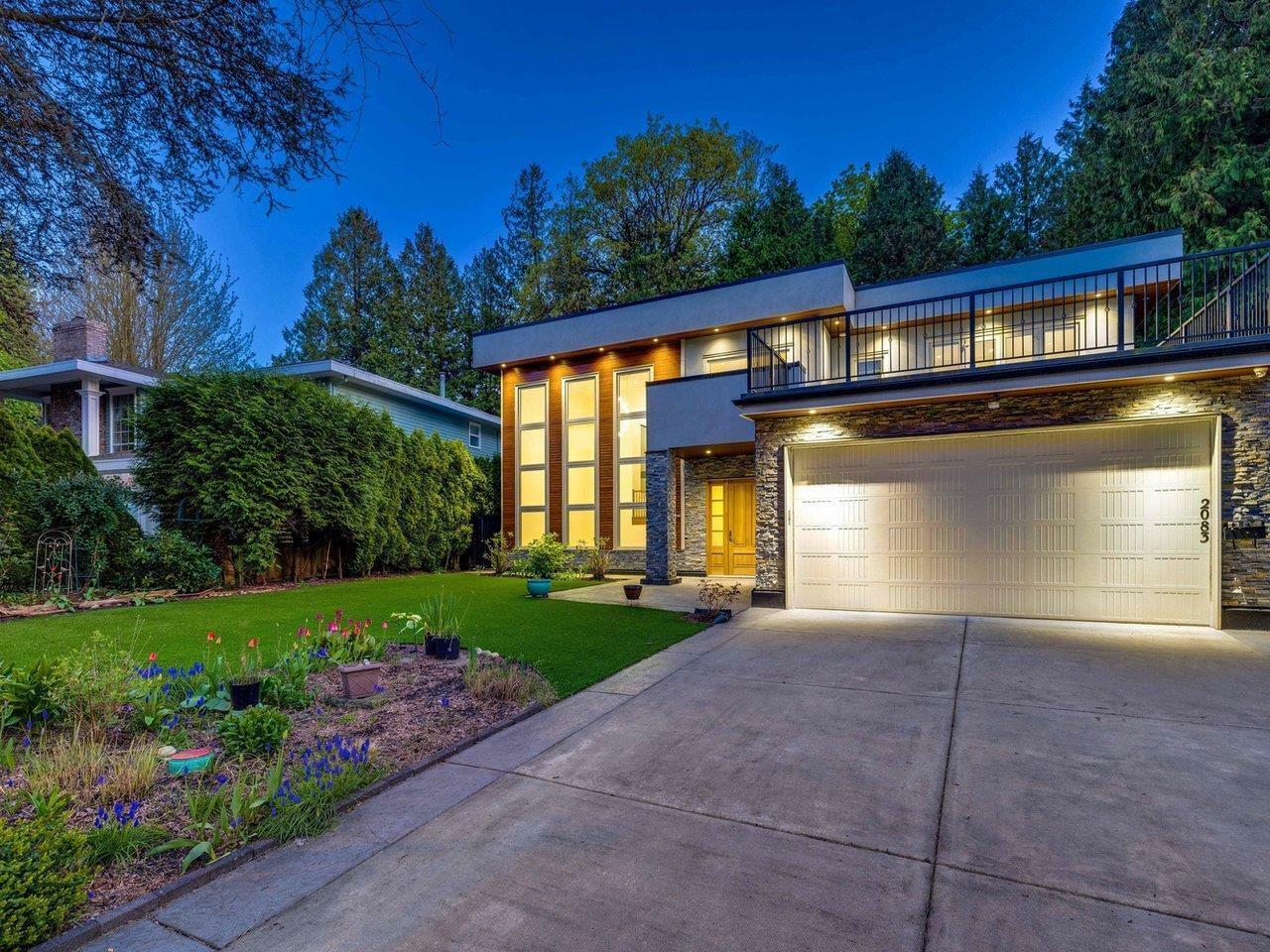 Property Photo: 2083 126 BC V4A 7E1