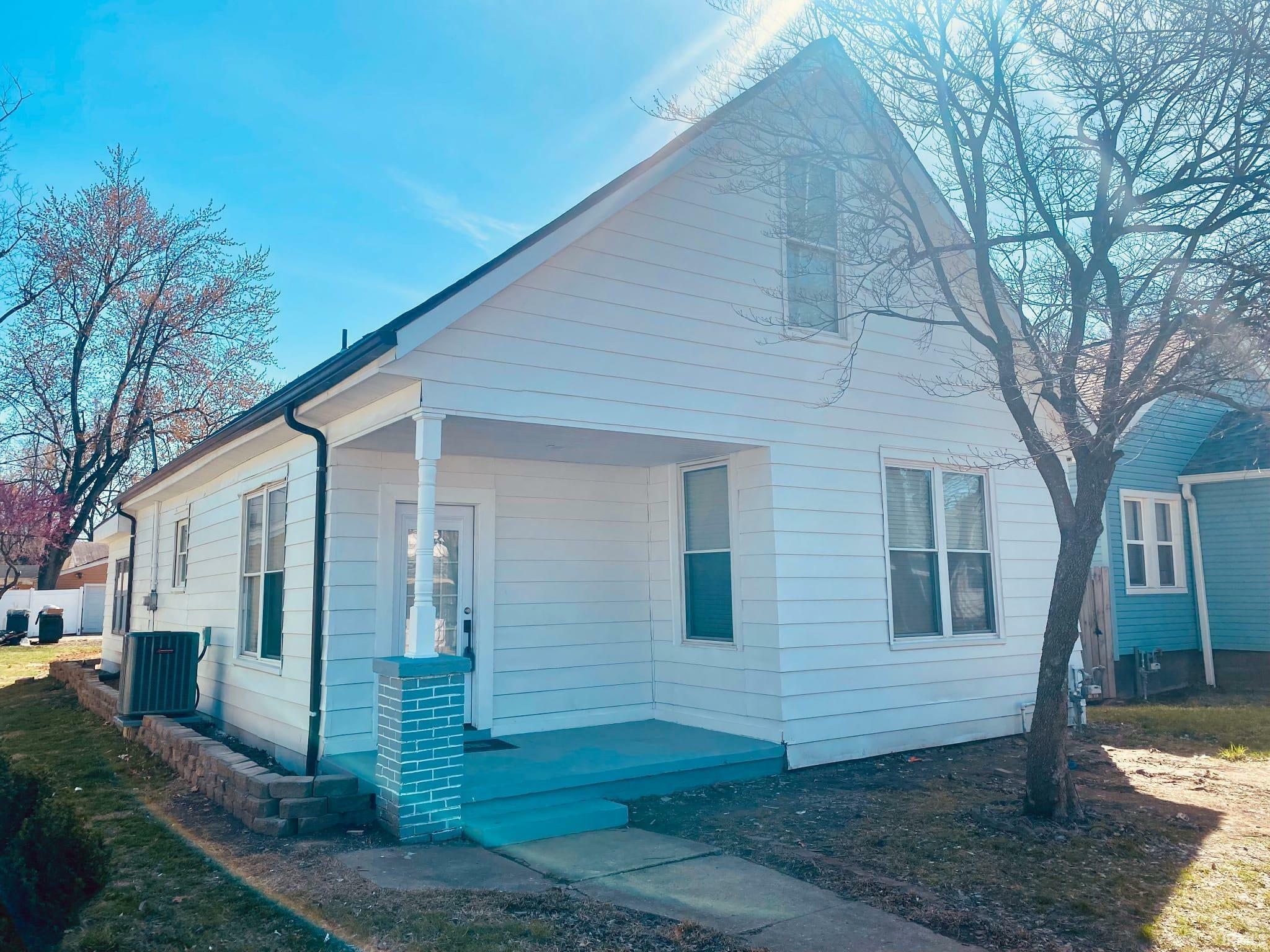 1663 Bellemeade Avenue  Evansville IN 47714 photo