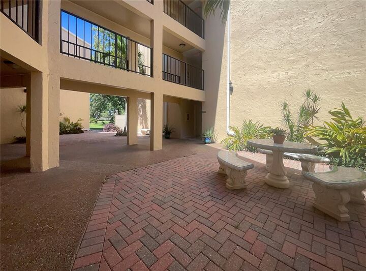 Property Photo: 612 Bird Bay Drive S 113 FL 34285