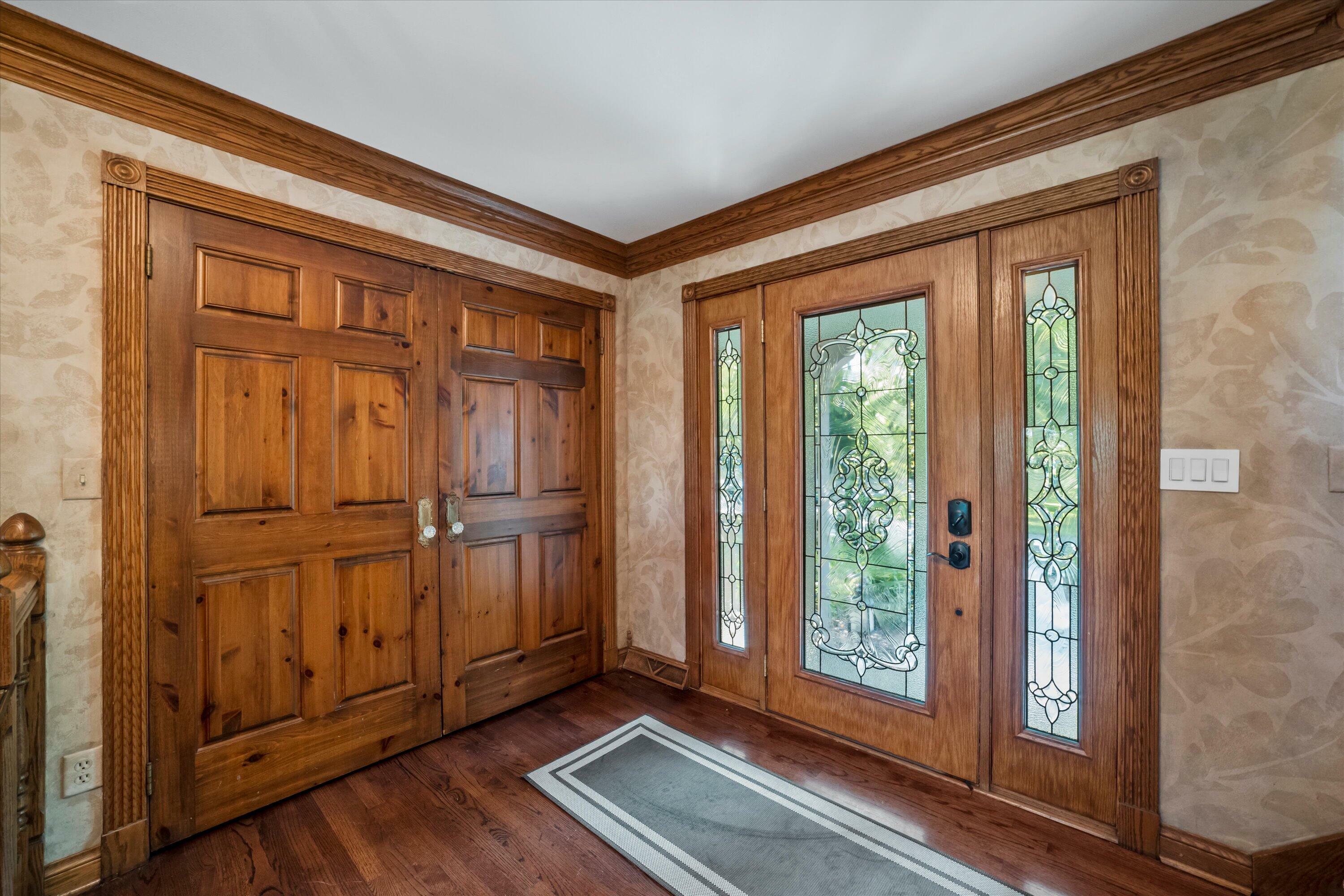 Property Photo: W335n5511 Island View Ln WI 53058