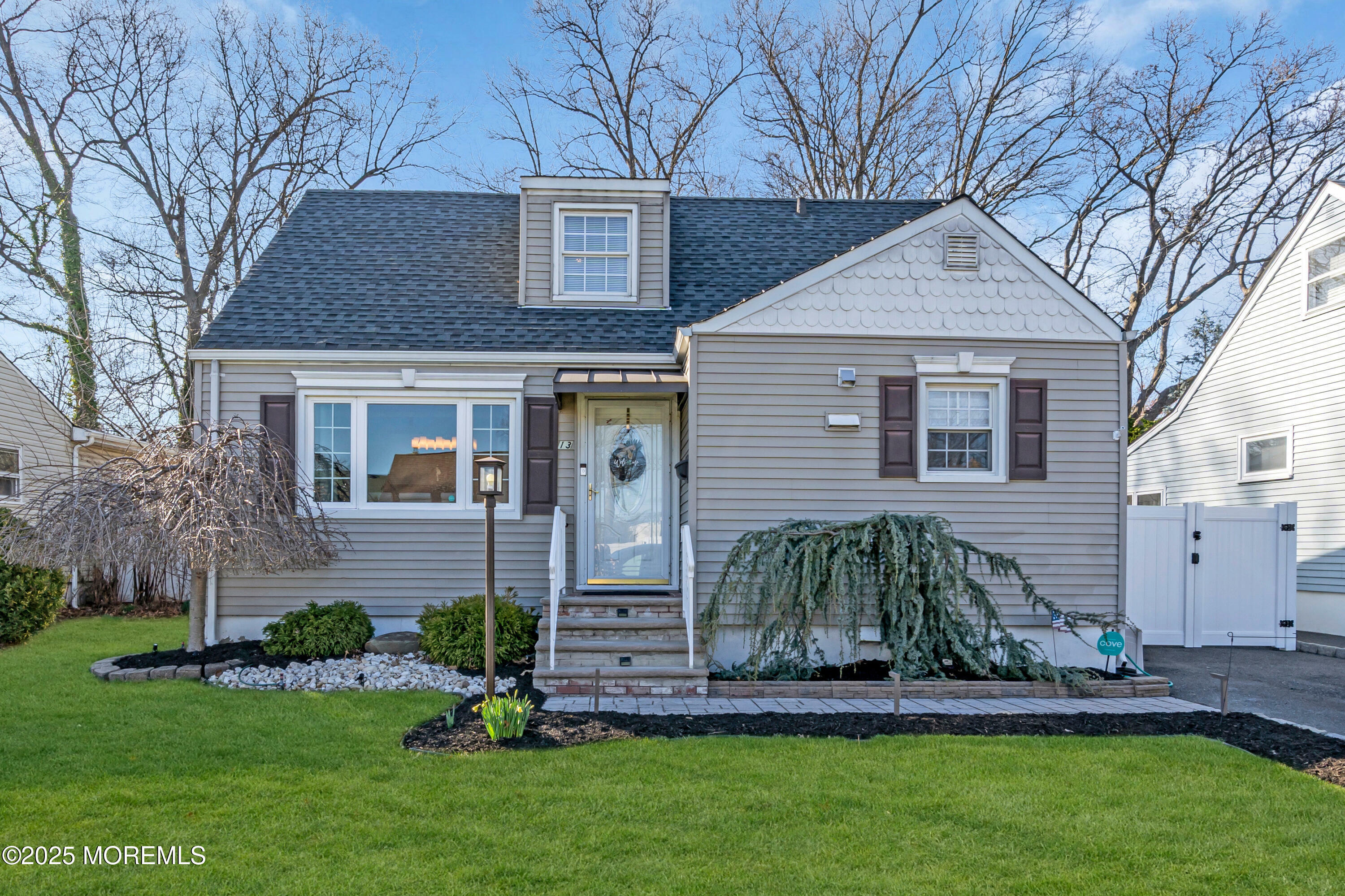 13 Chase Avenue  Avenel NJ 07001 photo