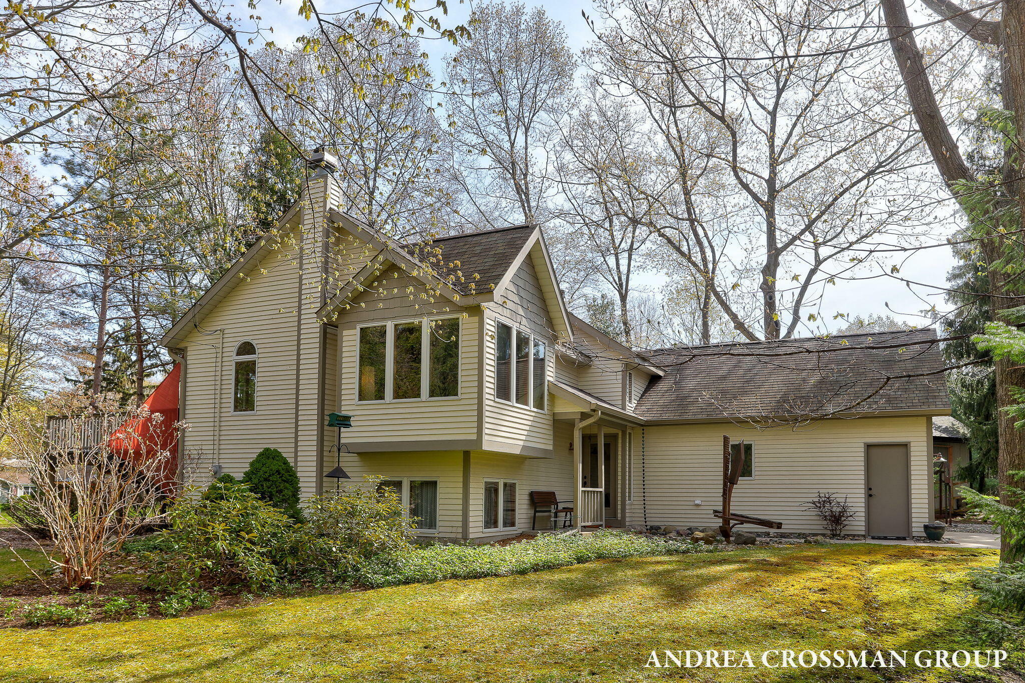 Property Photo: 2333 Eagle Drive MI 49424