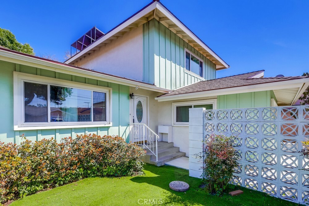 Property Photo: 23914 Walnut Street CA 90501
