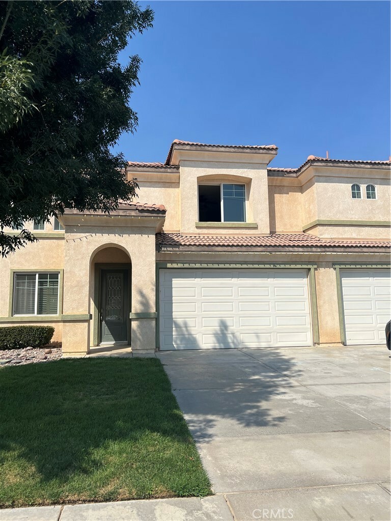 Property Photo: 15062 Garibaldi Street CA 92394