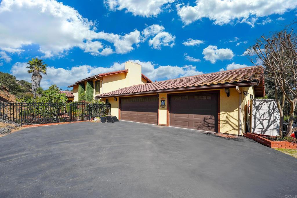 Property Photo: 15852 Thomas Paine Drive CA 92065